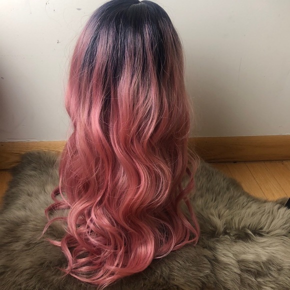 - ?20” ROSE GOLD LACE FRONT WIG? *NEW*
??? main image 3